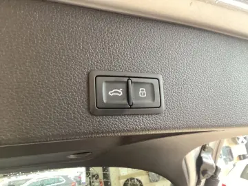 Q2 35 1.5 TFSI S-tronic advanced AHK Matrix