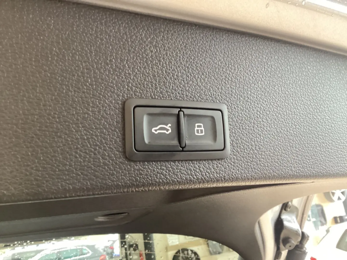 Q2 35 1.5 TFSI S-tronic advanced AHK Matrix