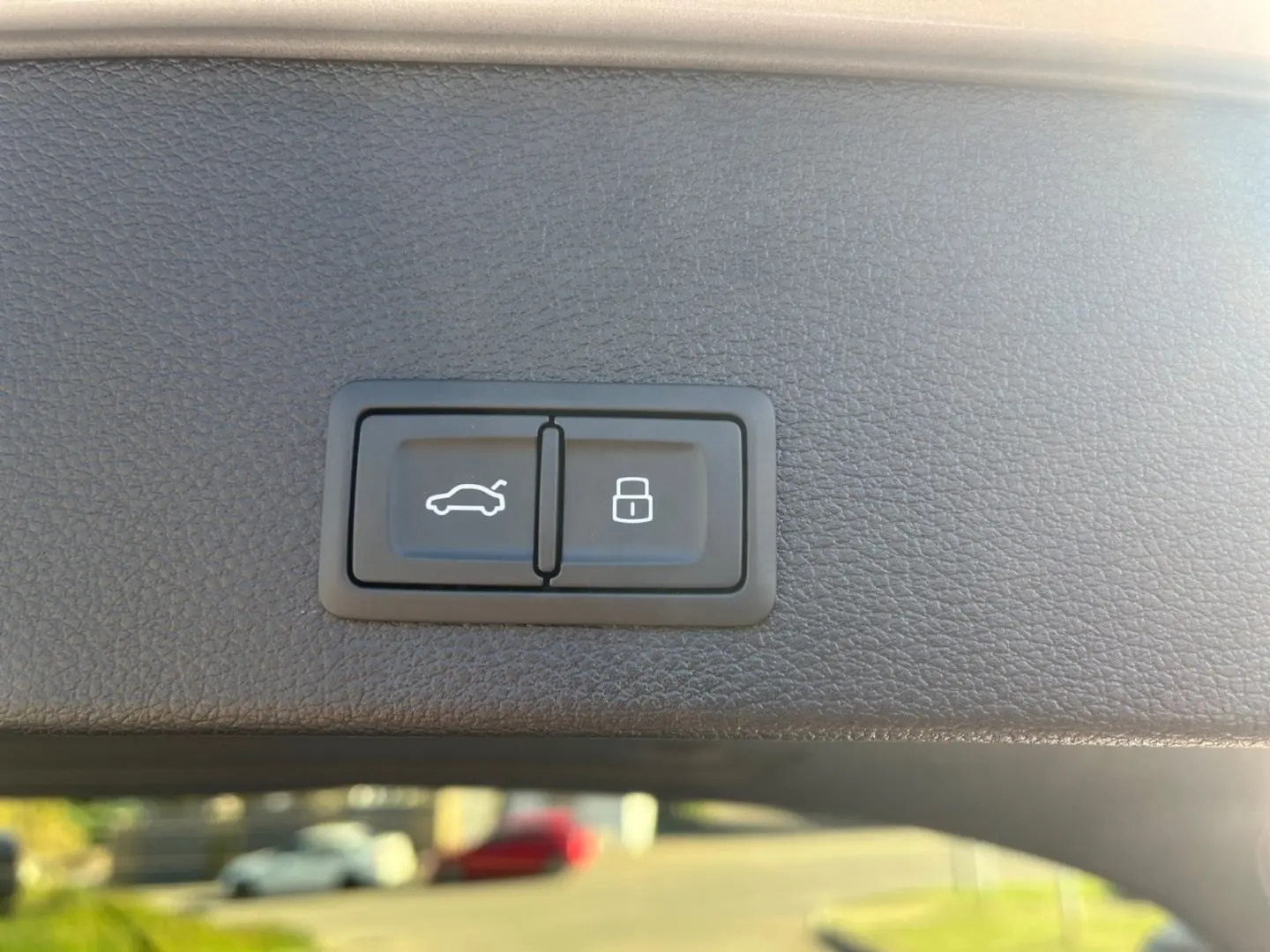 Q2 35 1.5 TFSI S-tronic advanced AHK Matrix