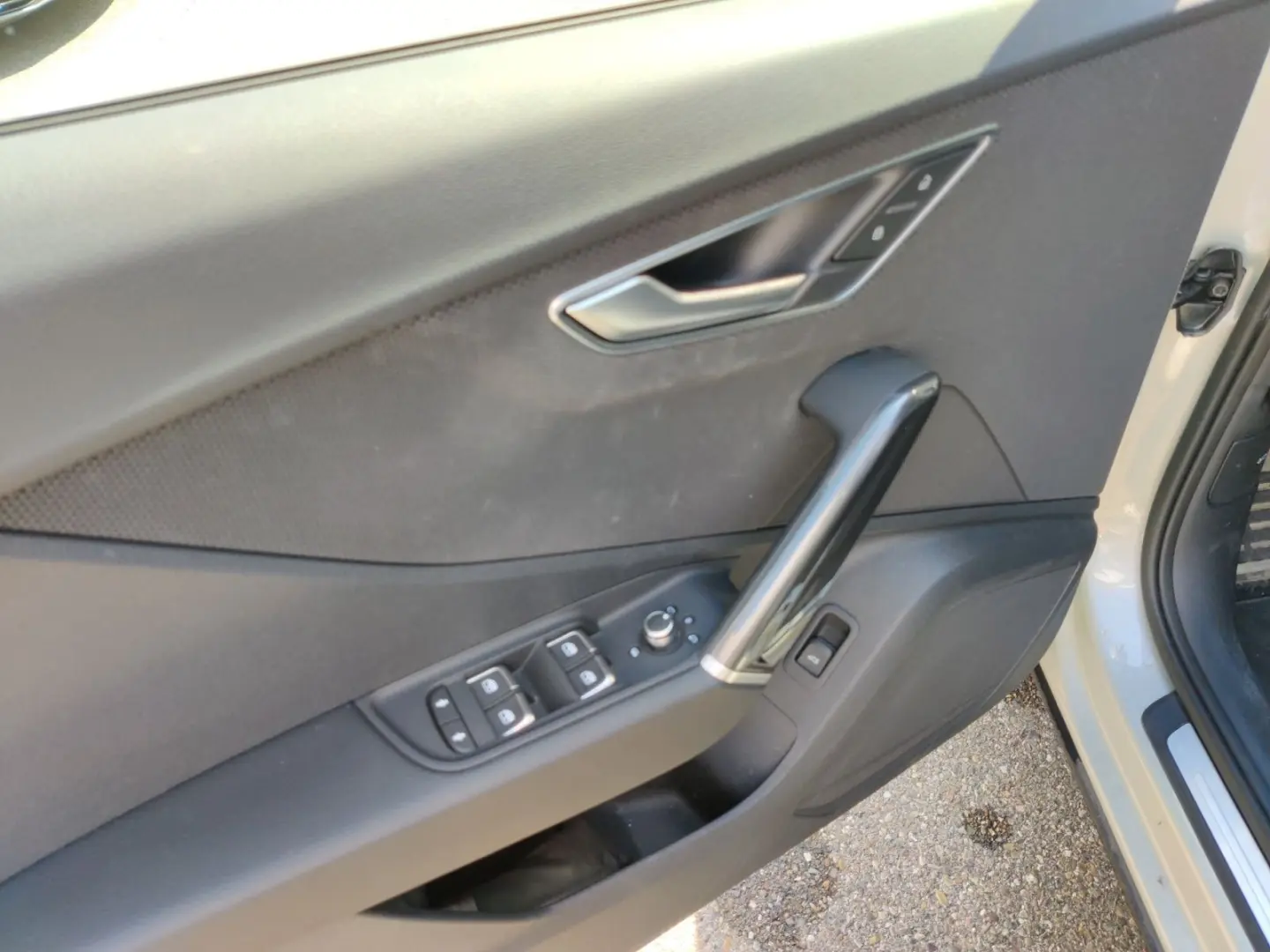 Q2 35 TFSI S-Tronic advanced  EA8  19   Matrix