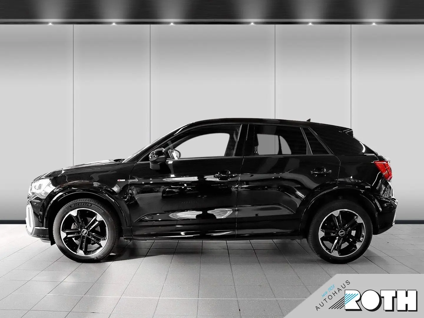 Q2 S line 35 TFSI S-tronic AHK MATRIX SHZ Keyles