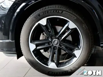 Q2 S line 35 TFSI S-tronic AHK MATRIX SHZ Keyles