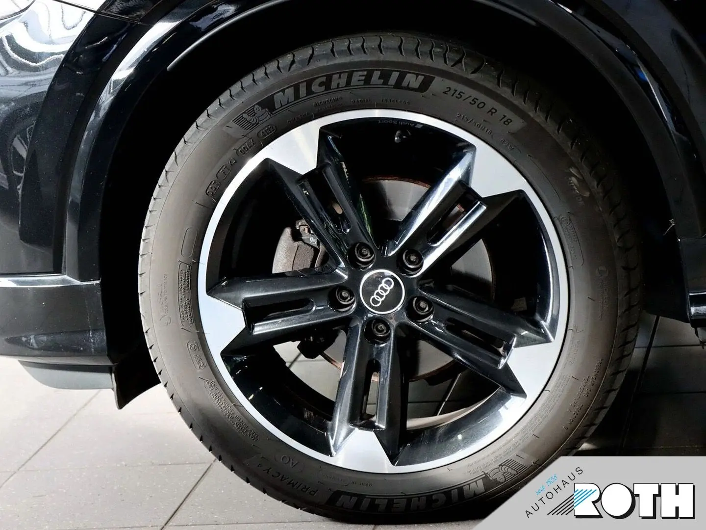 Q2 S line 35 TFSI S-tronic AHK MATRIX SHZ Keyles