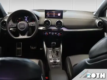 Q2 S line 35 TFSI S-tronic AHK MATRIX SHZ Keyles
