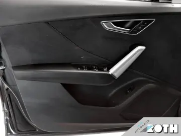 Q2 S line 35 TFSI S-tronic AHK MATRIX SHZ Keyles