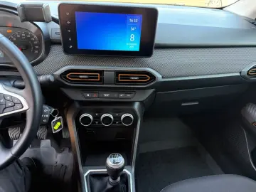 Dacia Sandero Stepway TCe 90 MT6 Essential