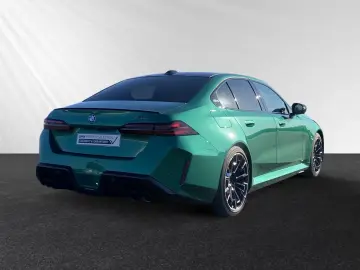 BMW M5 Limuzina MDriver'sPackage AHK