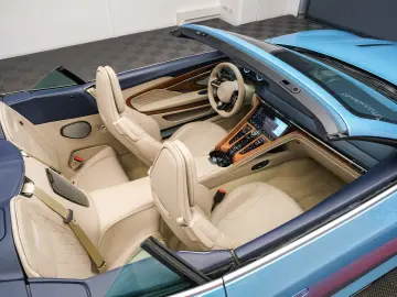 Aston Martin DB12 Volante Caribbean Blue Pearl 2