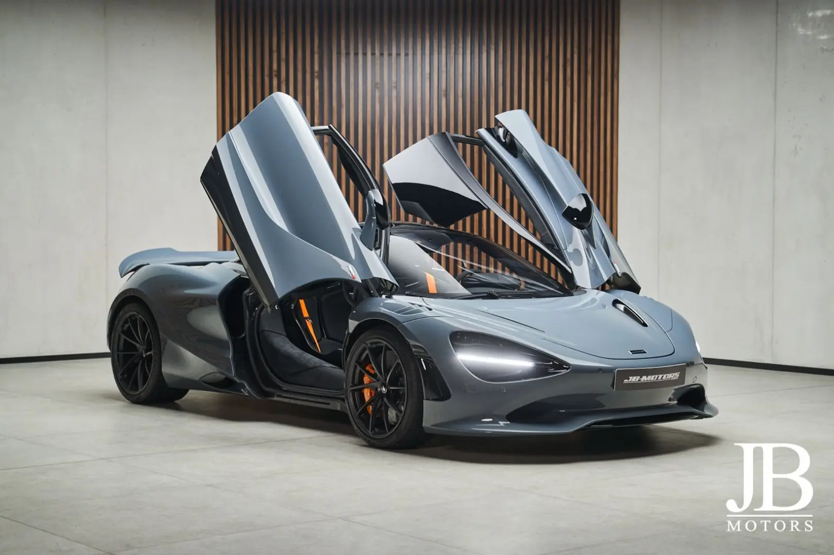750S Coupe Senna Racing Seats Lift