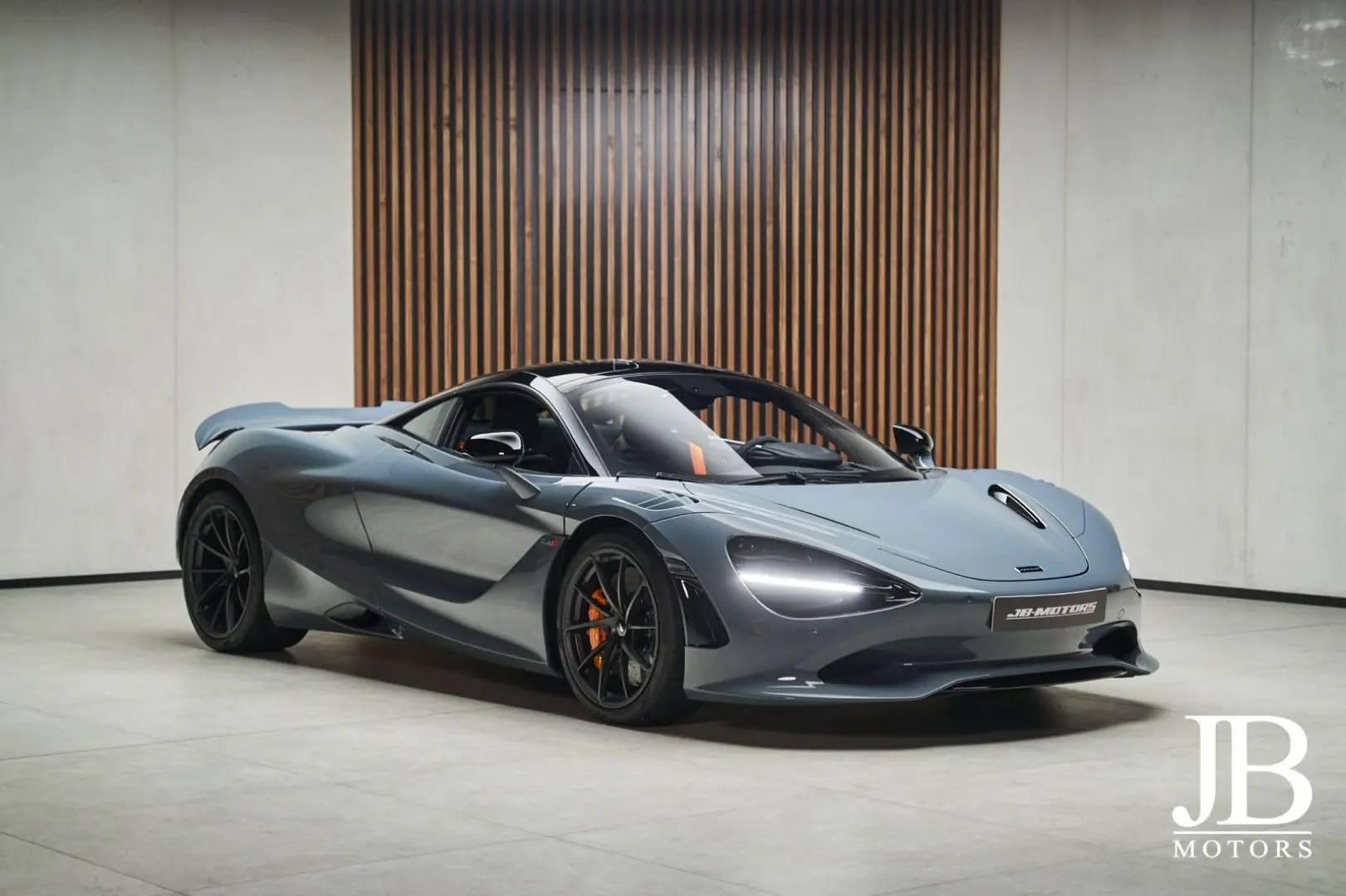 750S Coupe Senna Racing Seats Lift