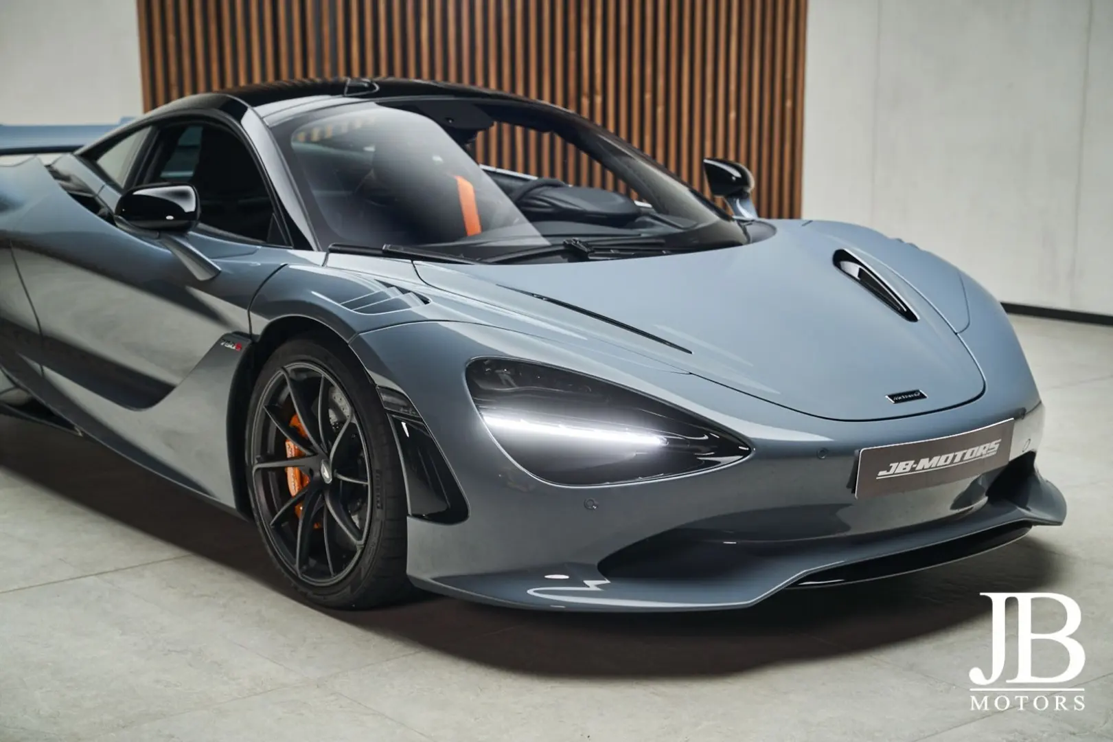 750S Coupe Senna Racing Seats Lift