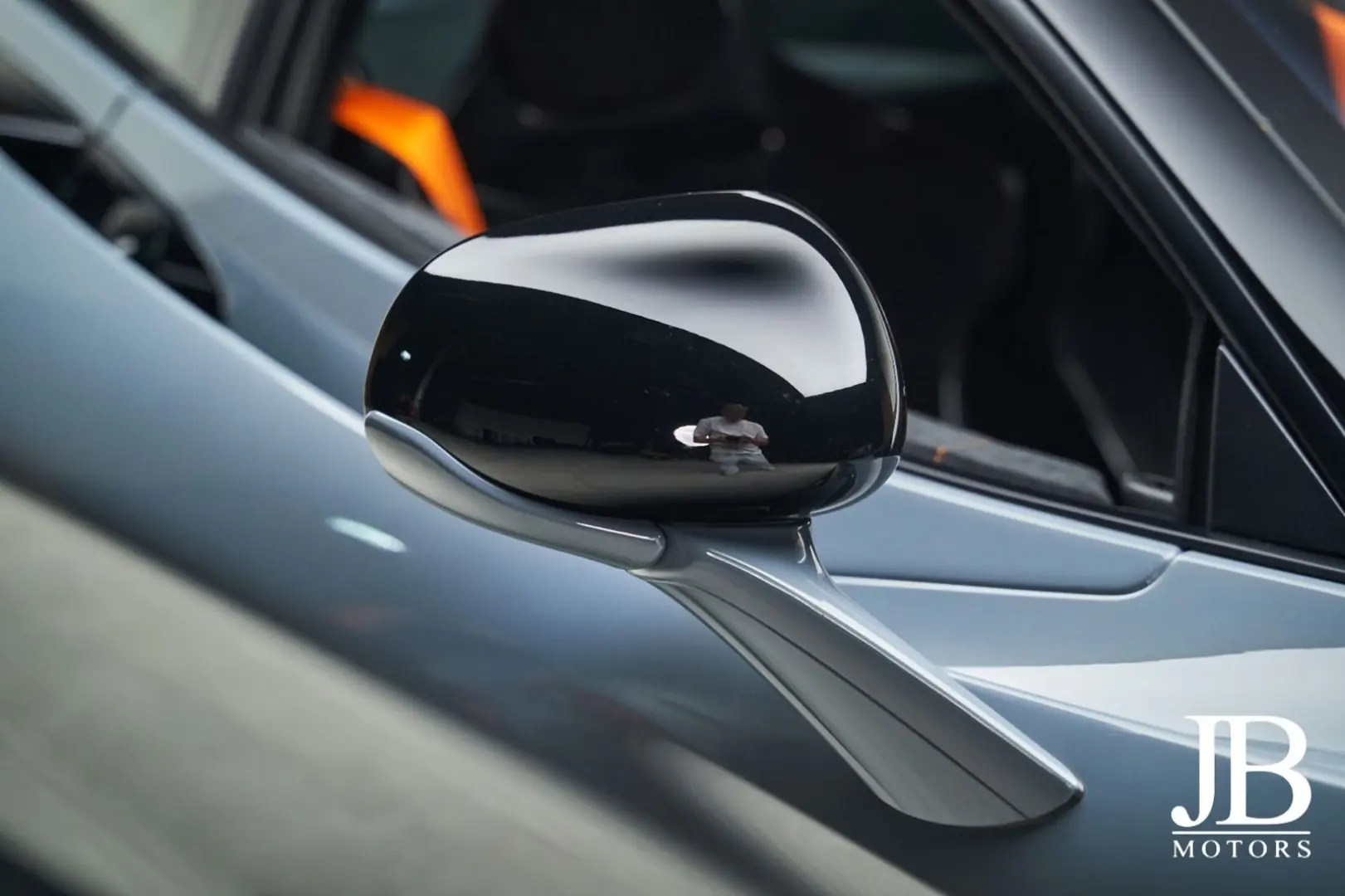 750S Coupe Senna Racing Seats Lift