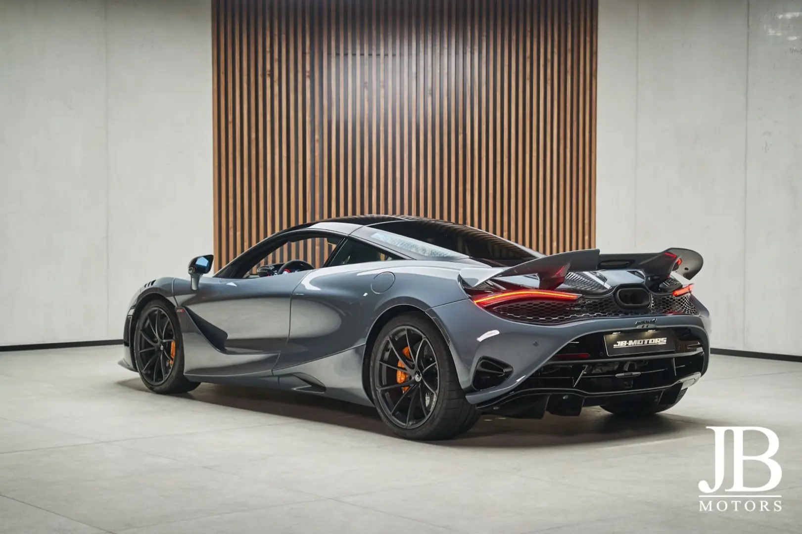 750S Coupe Senna Racing Seats Lift
