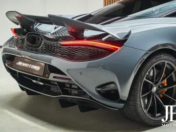 750S Coupe Senna Racing Seats Lift