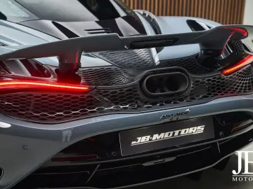 750S Coupe Senna Racing Seats Lift