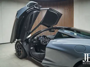 750S Coupe Senna Racing Seats Lift