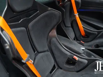 750S Coupe Senna Racing Seats Lift