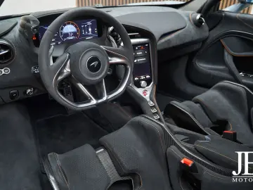 750S Coupe Senna Racing Seats Lift