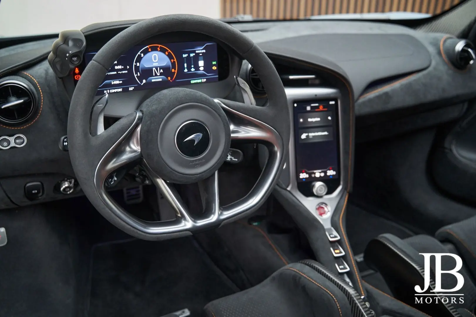 750S Coupe Senna Racing Seats Lift