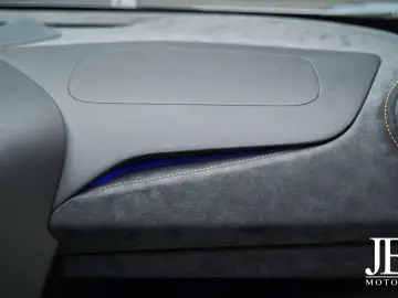 750S Coupe Senna Racing Seats Lift