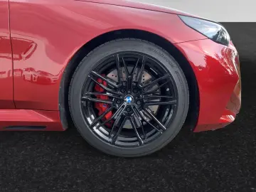 BMW M5 Limuzină AHK Pano Bowers