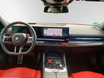 BMW M5 Limuzină AHK Pano Bowers