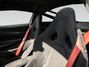 750S   Ice White   Carbon Exterior