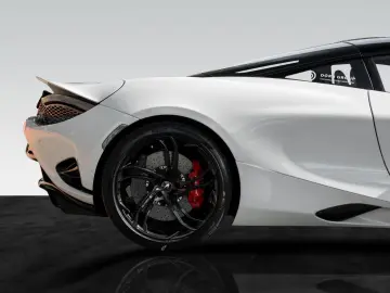 750S   Ice White   Carbon Exterior