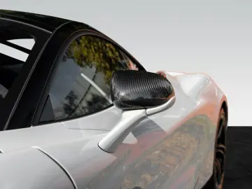 750S   Ice White   Carbon Exterior