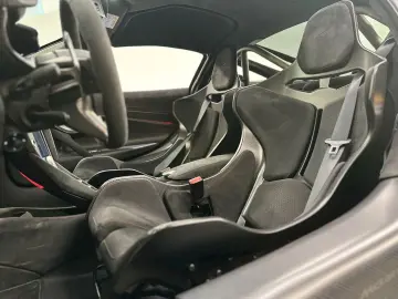750S   SENNA Seats   Harness Bar   Carbon Fibre