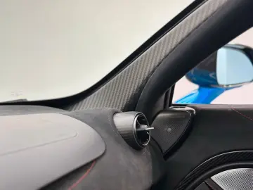 750S   SENNA Seats   Harness Bar   Carbon Fibre