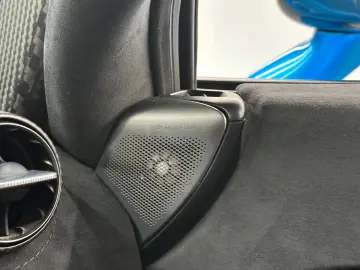 750S   SENNA Seats   Harness Bar   Carbon Fibre