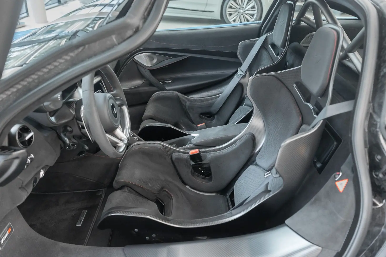 750S Coupe - Senna Seats - Carbon - Track Brakes