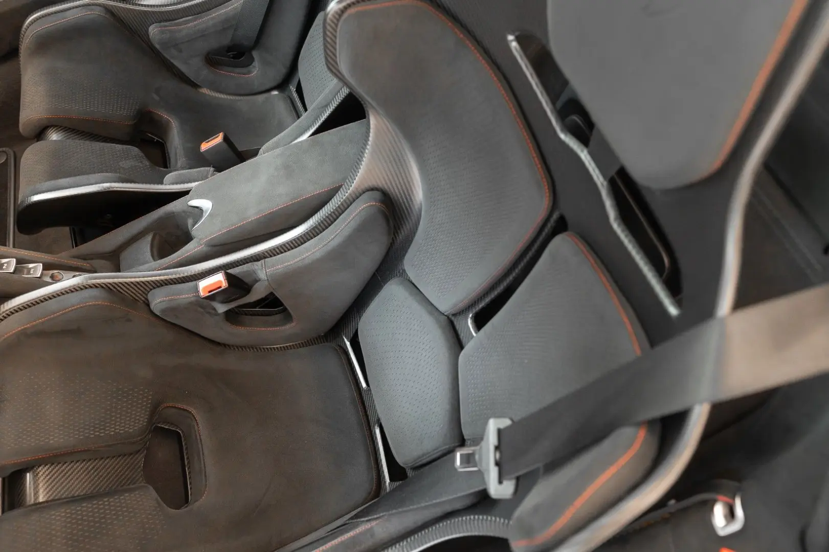 750S Coupe - Senna Seats - Carbon - Track Brakes