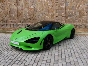 750S Spider Bowers Carbon Pack Ext