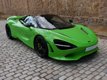 750S Spider Bowers Carbon Pack Ext