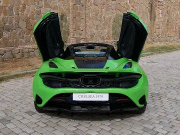 750S Spider Bowers Carbon Pack Ext