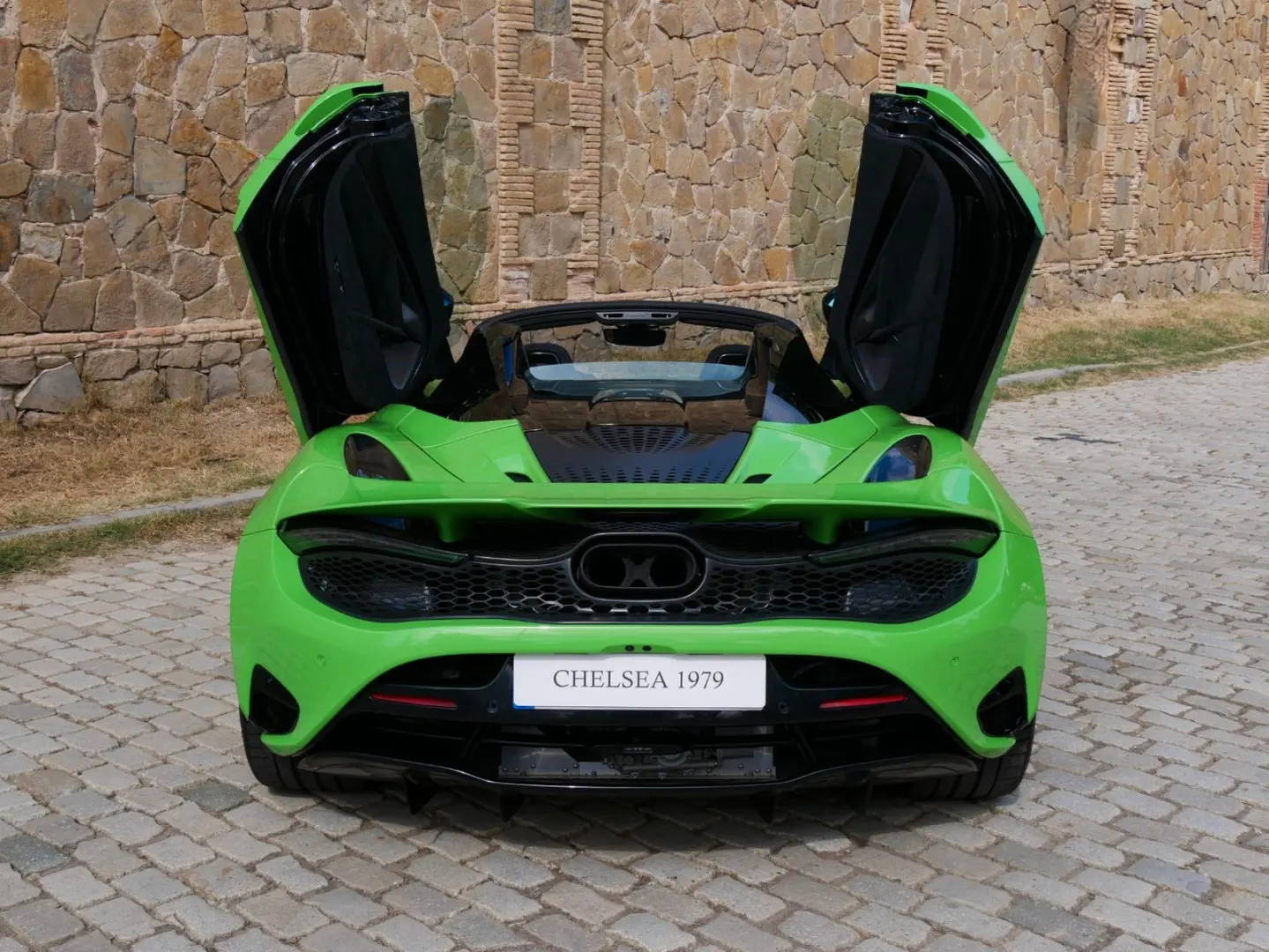 750S Spider Bowers Carbon Pack Ext