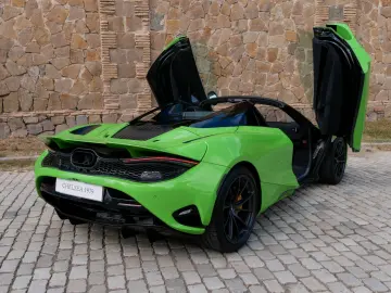 750S Spider Bowers Carbon Pack Ext
