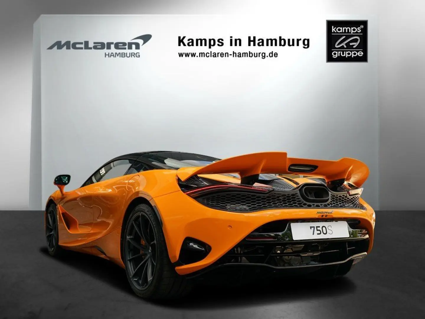 750S CF Exterior I CF Interior I Service Paket I