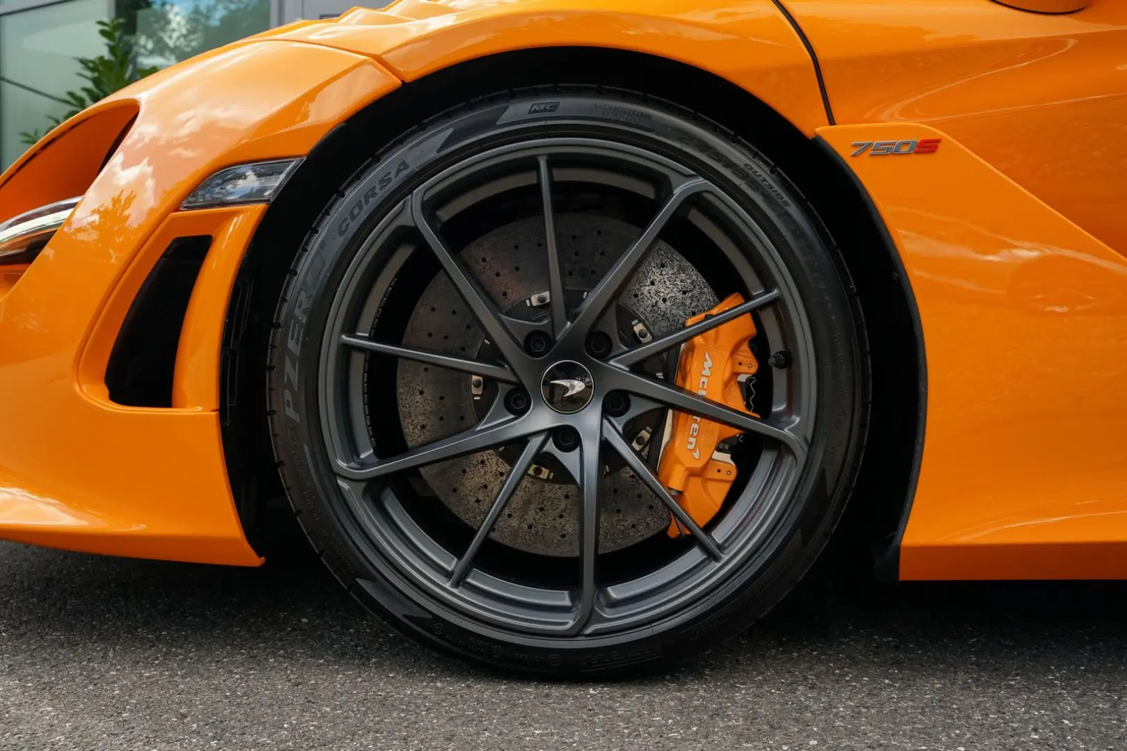750S CF Exterior I CF Interior I Service Paket I