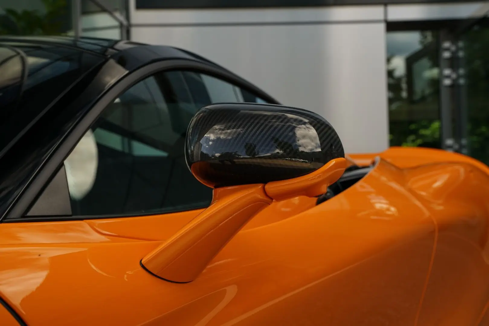 750S CF Exterior I CF Interior I Service Paket I