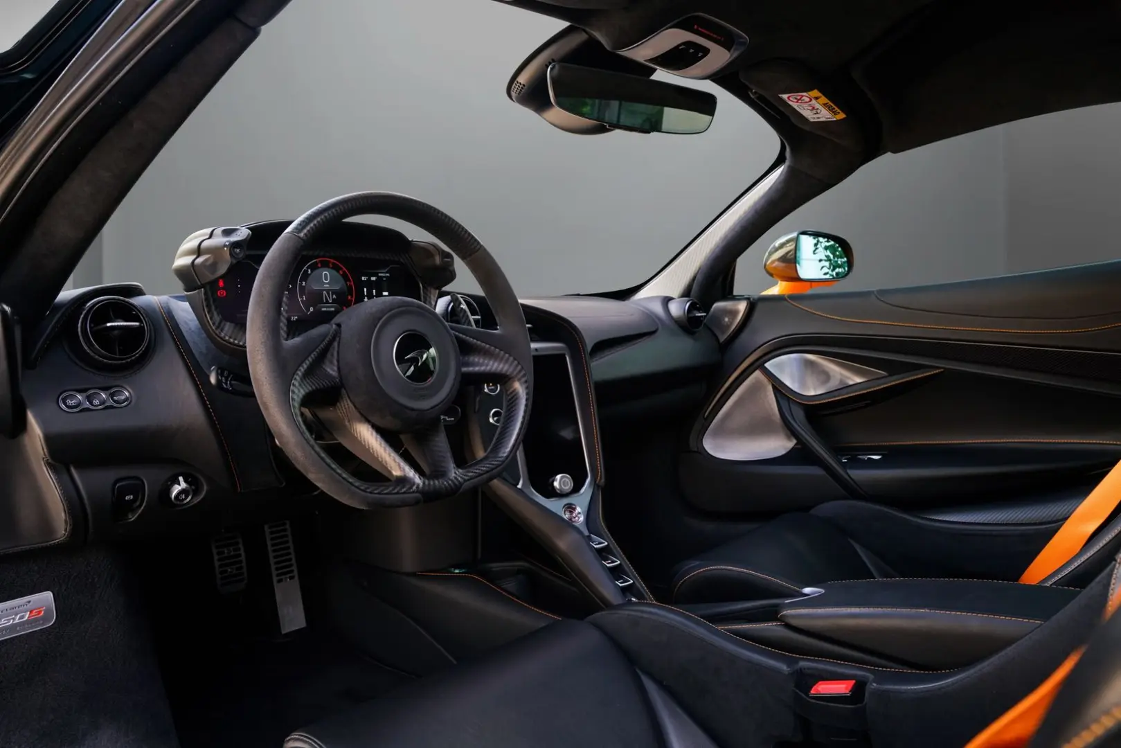750S CF Exterior I CF Interior I Service Paket I