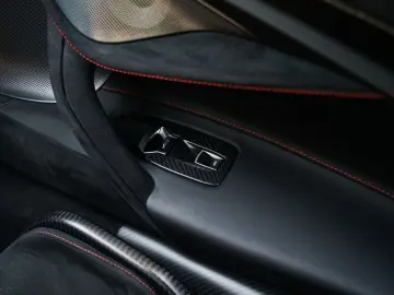 750S I MSO Paint I Senna Seats I Neupreis 379.00