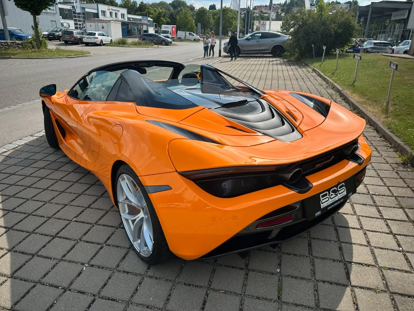 720S SPIDER PERFOR. PLUS.KERAMIK CARBON LIFT B&W