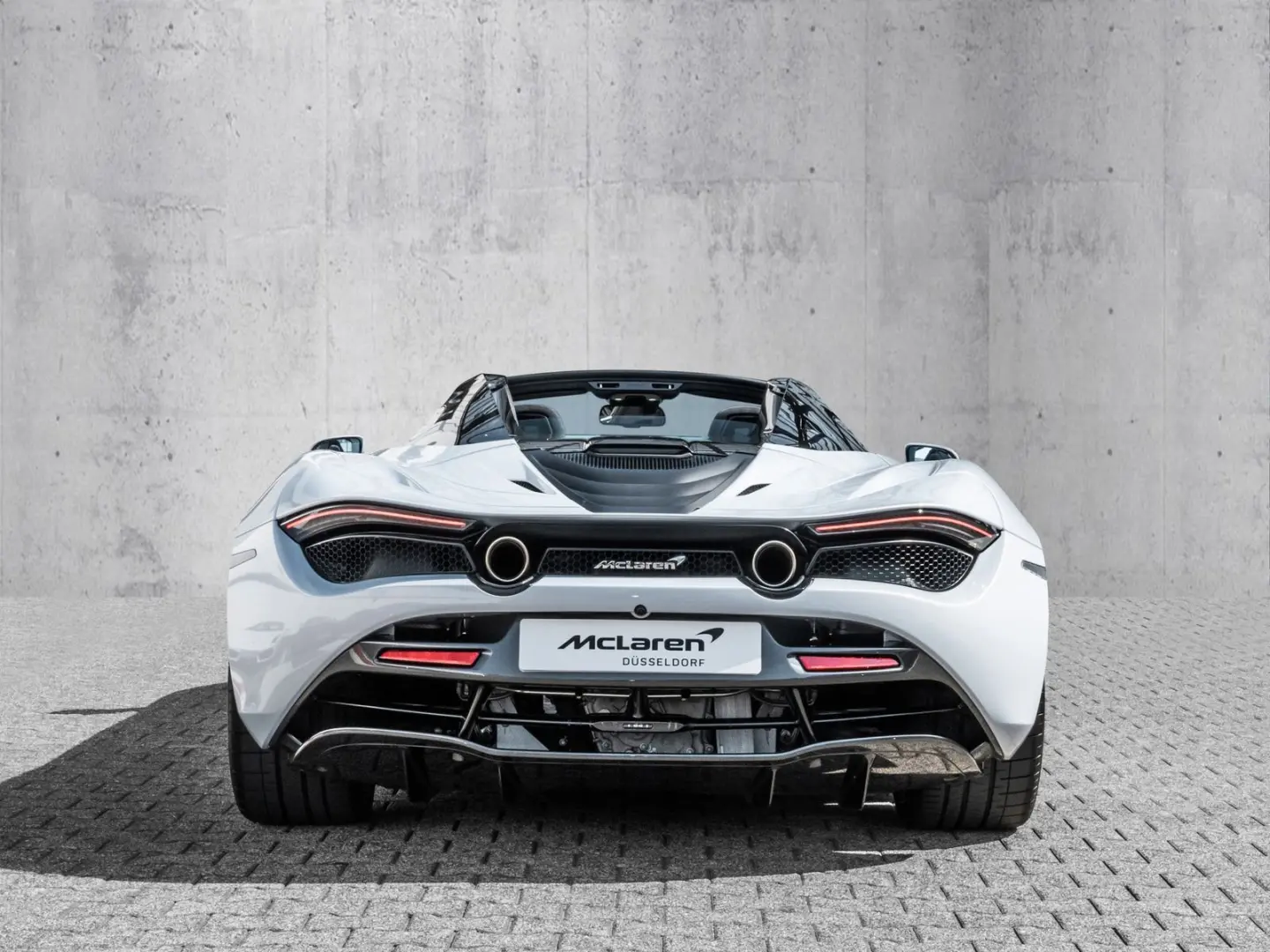720S Spider Glacier White  Lifting System