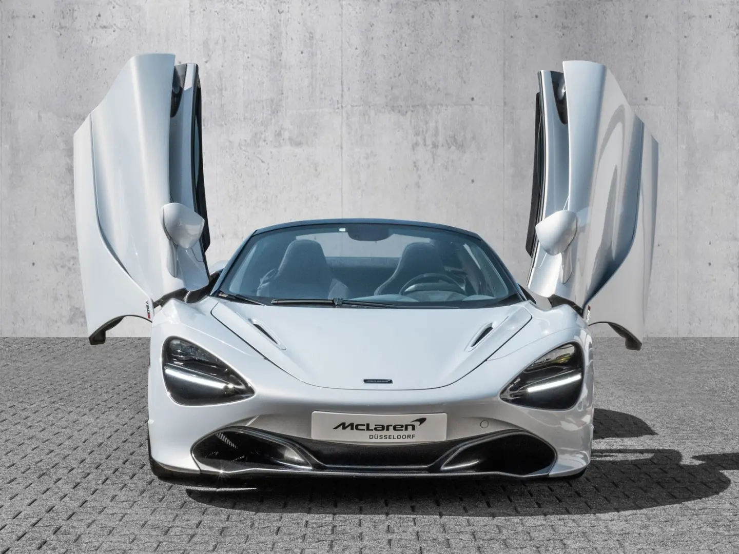 720S Spider Glacier White  Lifting System