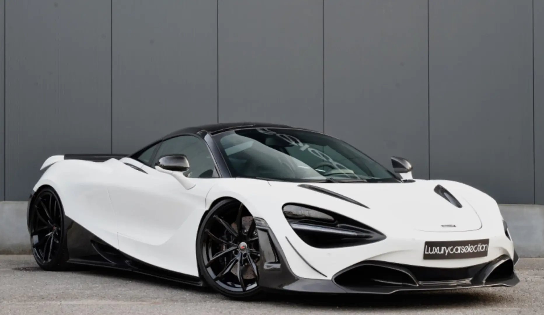 720S NOVITEC Coupé  CERAMIC CARBON LIFT CAMERA