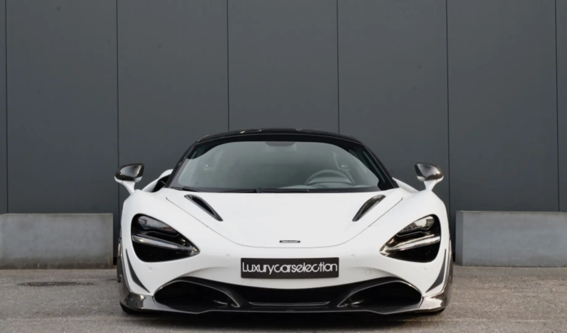 720S NOVITEC Coupé  CERAMIC CARBON LIFT CAMERA
