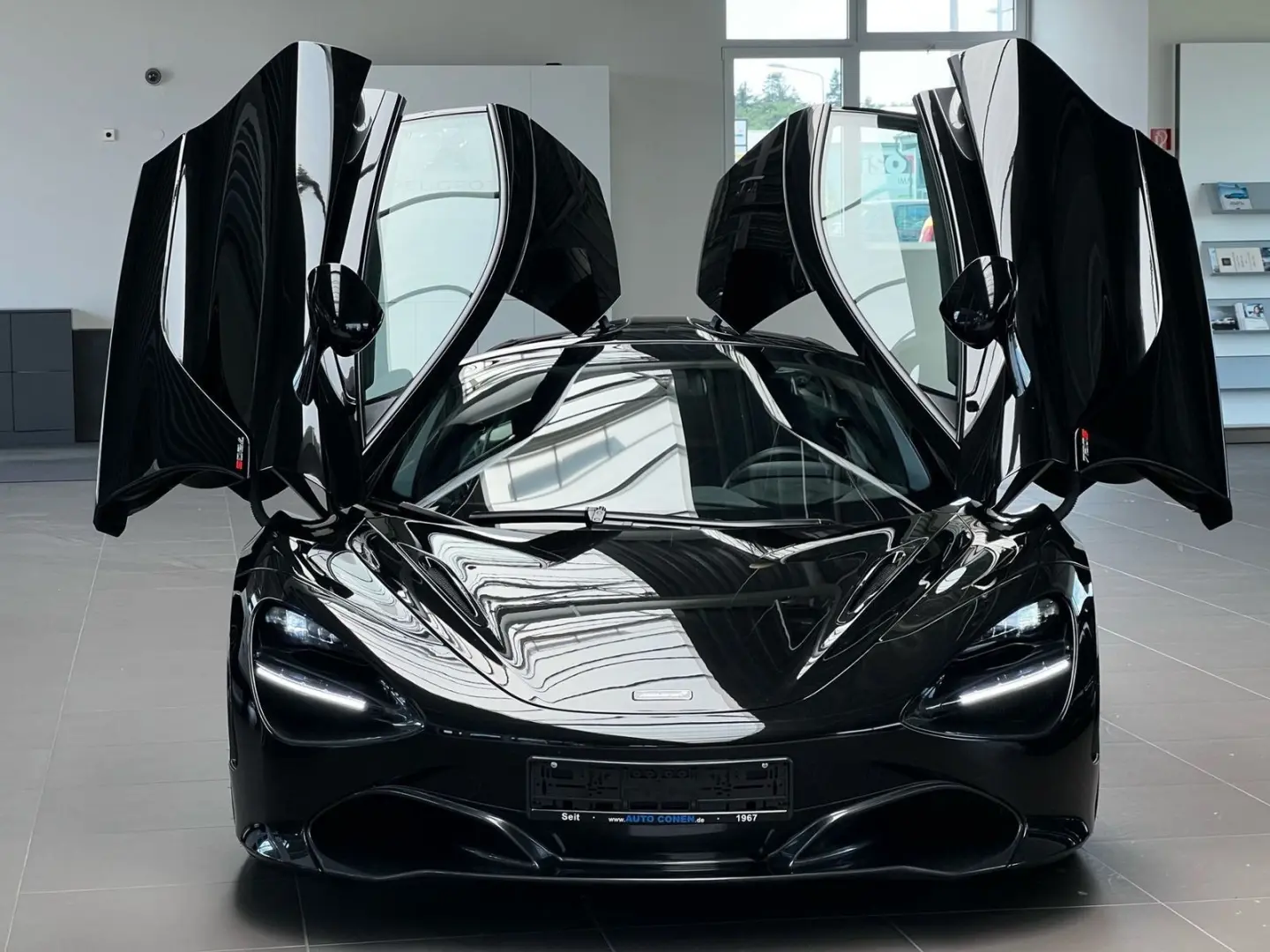 720S 4.0 Coupe Carbon Lift SportAGA Active Aero